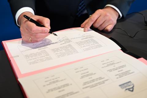 Signature convention Gipuzkoa